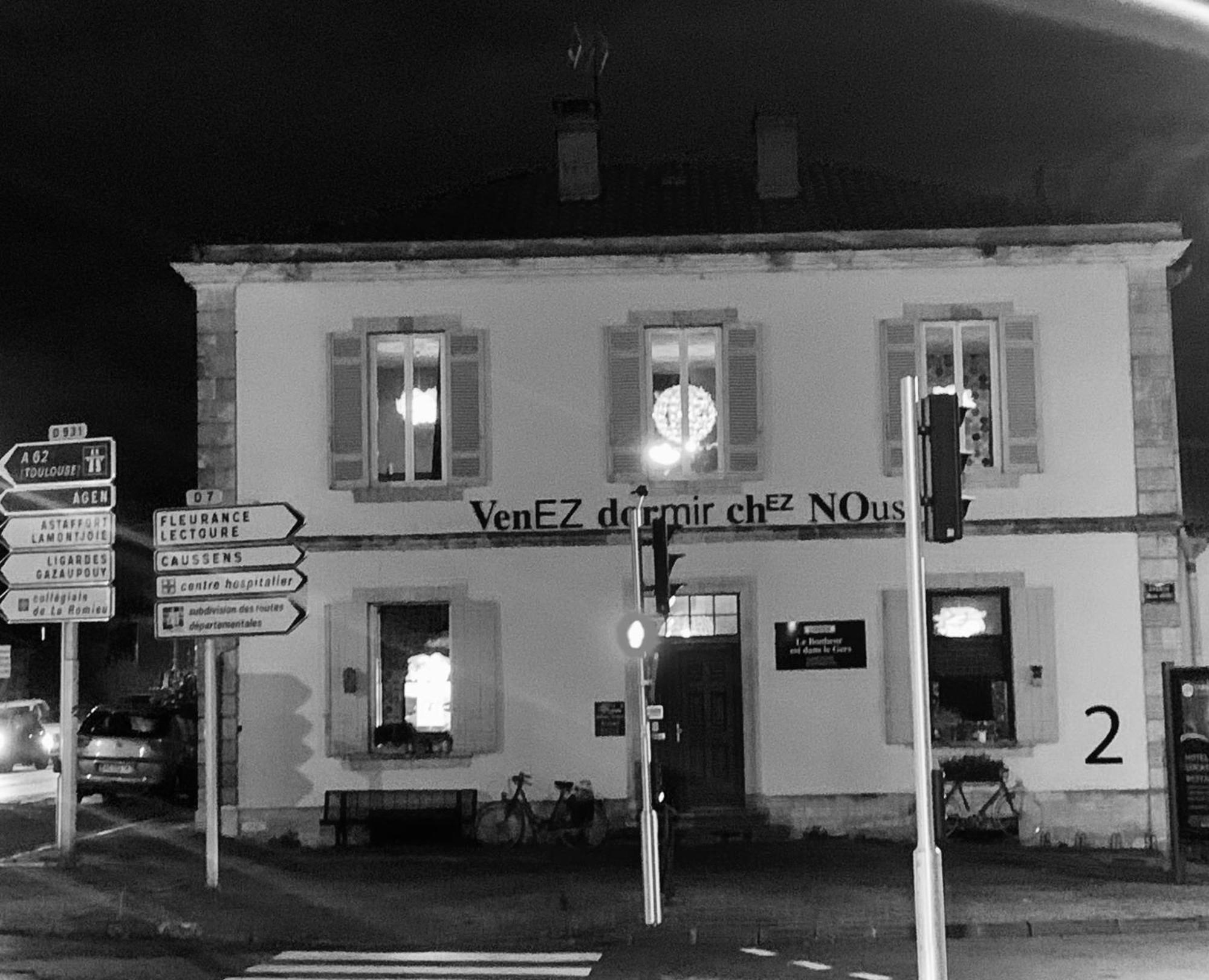 " Venez Dormir Chez Nous " #Condom#Gascogne#D'Artagnan#Armagnac#Le Bonheur Est Dans Le Gers Kültér fotó